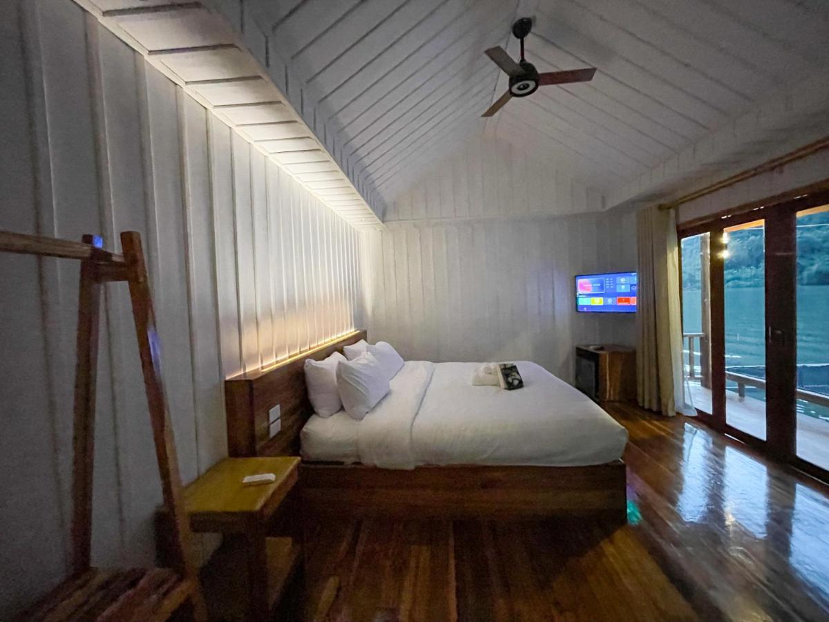 Nongkhiaw The Float House Hotel Bagian luar foto