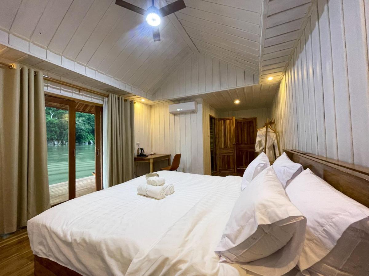 Nongkhiaw The Float House Hotel Bagian luar foto
