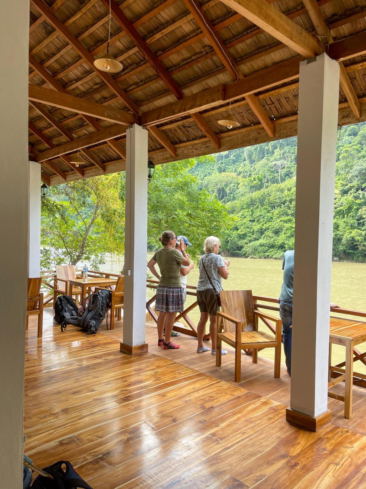 Nongkhiaw The Float House Hotel Bagian luar foto