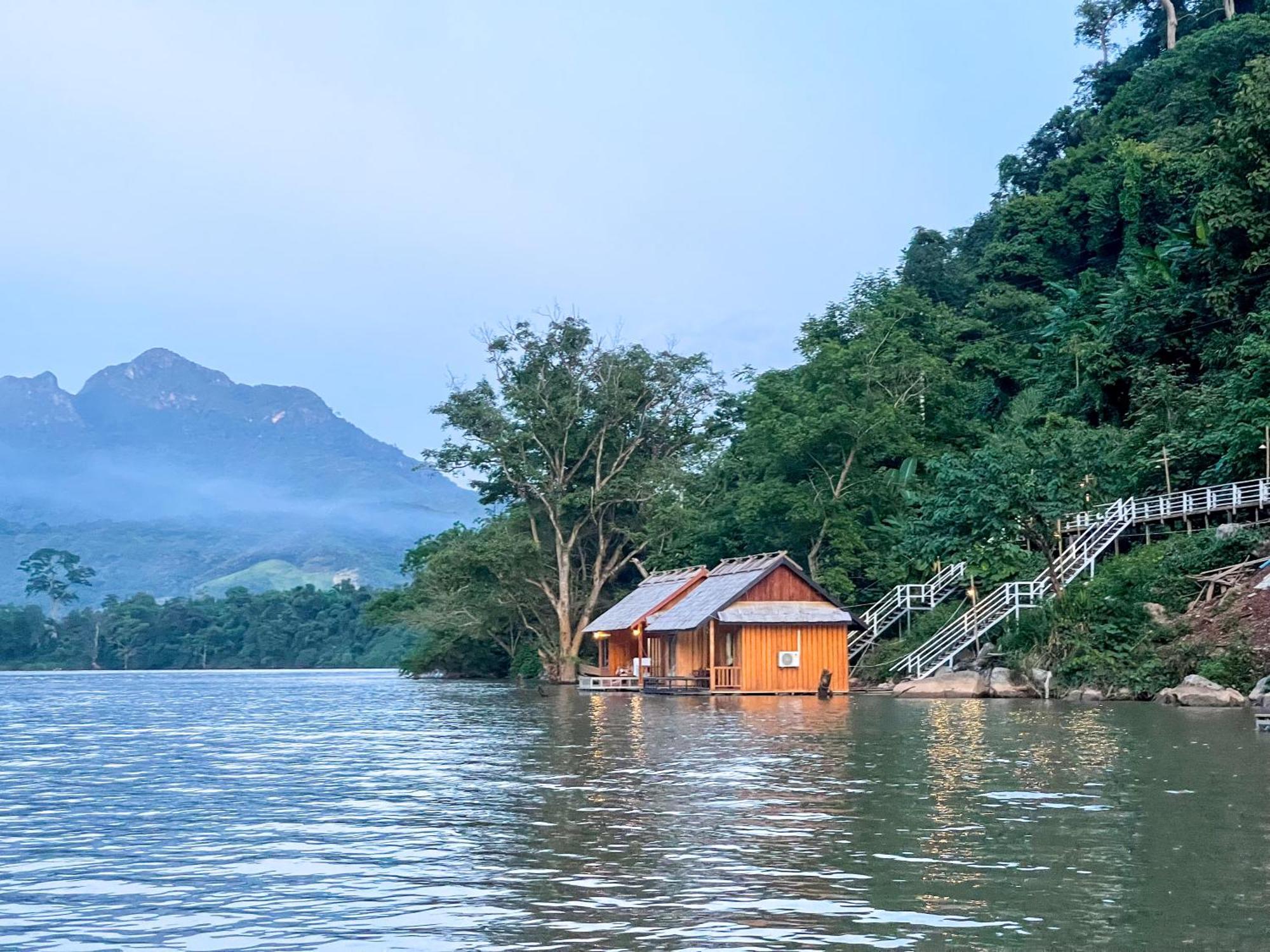 Nongkhiaw The Float House Hotel Bagian luar foto