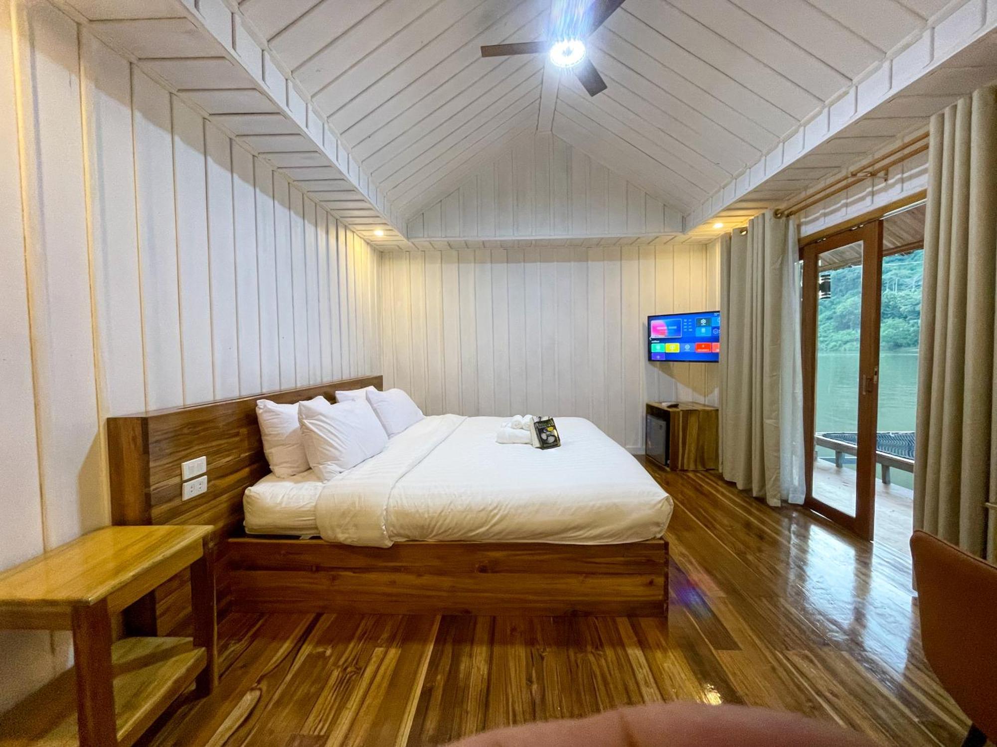 Nongkhiaw The Float House Hotel Bagian luar foto