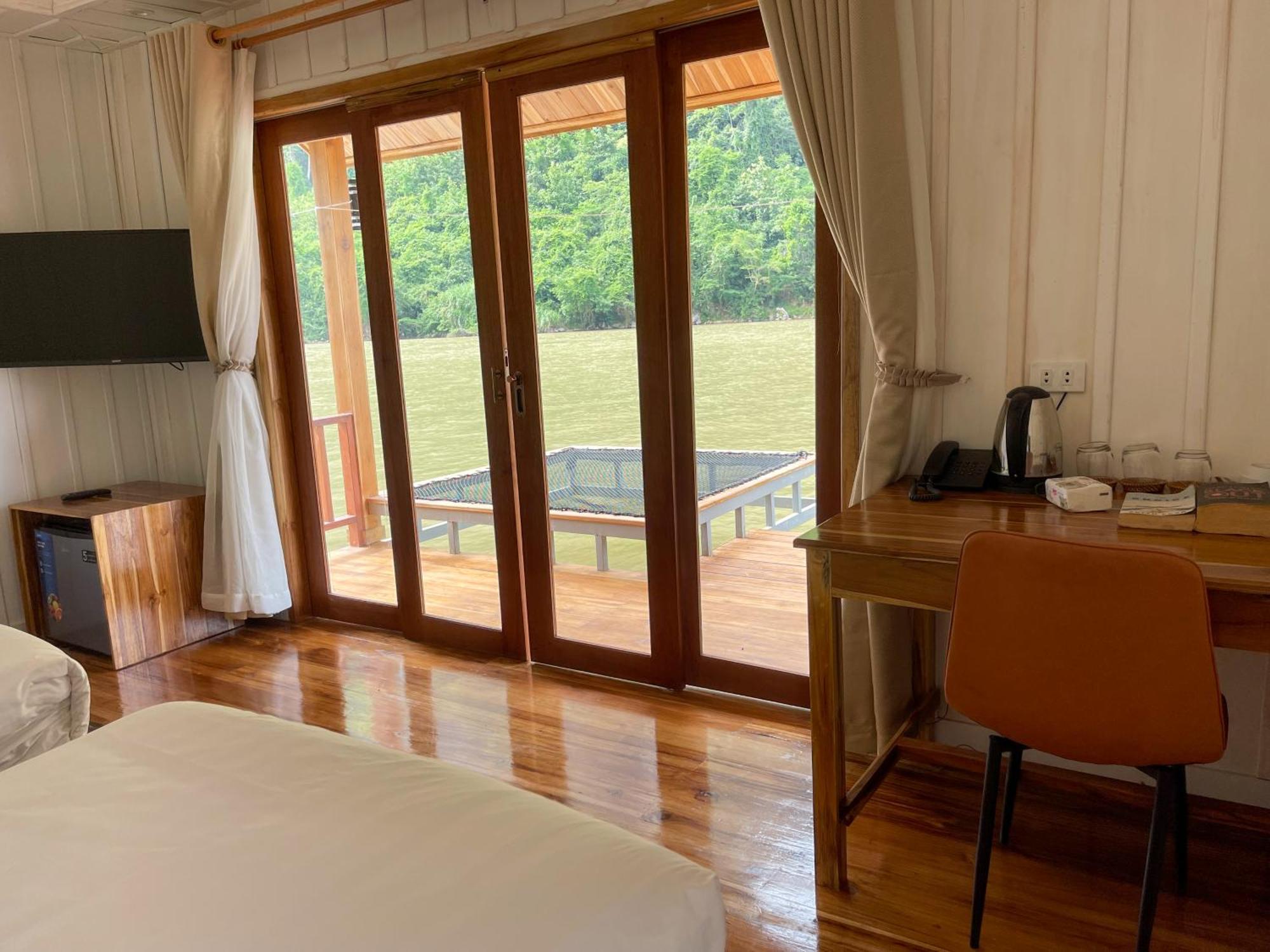 Nongkhiaw The Float House Hotel Bagian luar foto